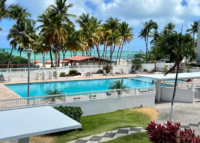 Beachfront Tropical Tantra Apartment